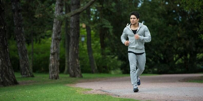 Vrapimi përmirëson prodhimin e testosteronit, duke forcuar fuqinë mashkullore